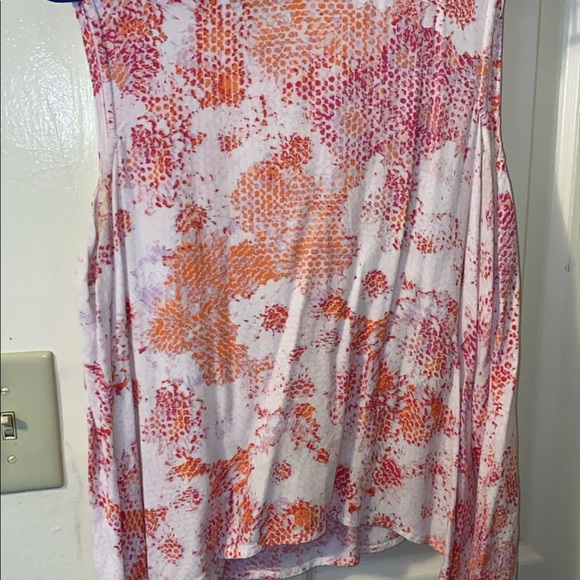 Shirt - Picture 2 of 2